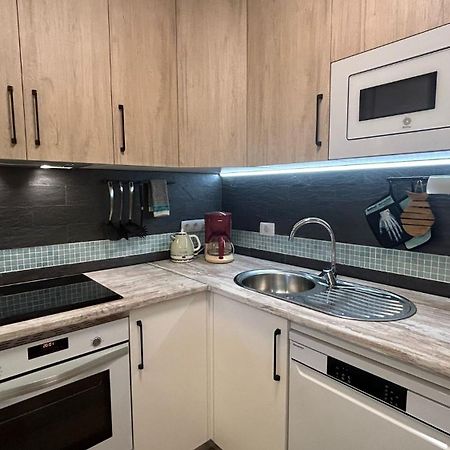 Huebsche Ferienwohnung Mit 2 Schlafzimmern, Pool Und Wlan, Strandnaehe 칼라오살바헤 외부 사진