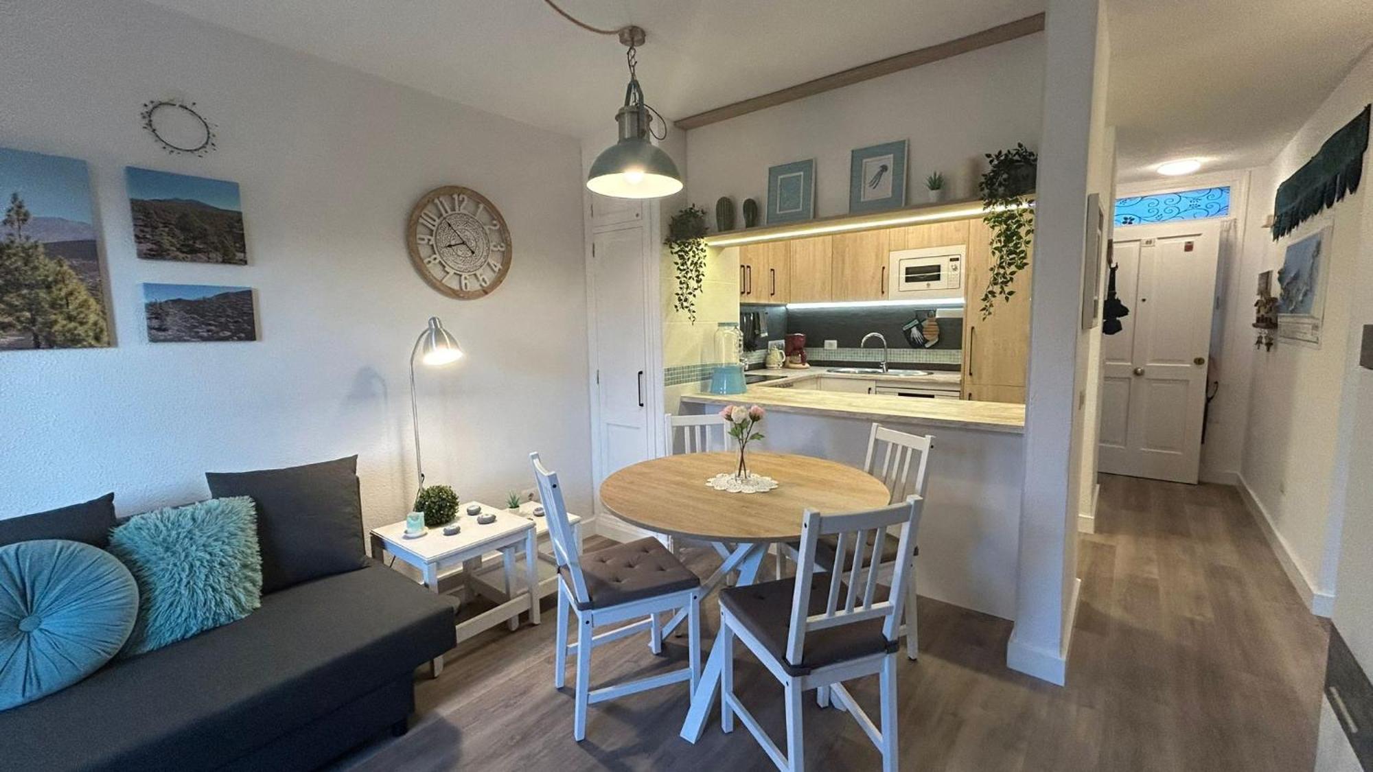 Huebsche Ferienwohnung Mit 2 Schlafzimmern, Pool Und Wlan, Strandnaehe 칼라오살바헤 외부 사진